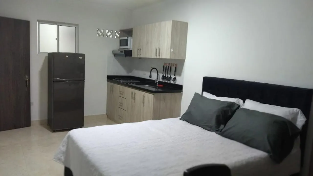 ميديلين Hola! Hotel Laureles