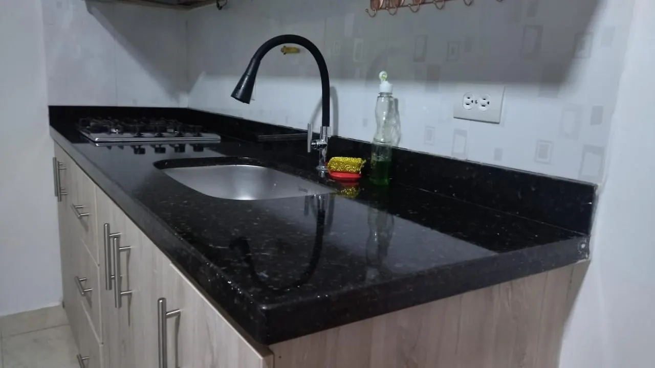ميديلين Hola! Hotel Laureles